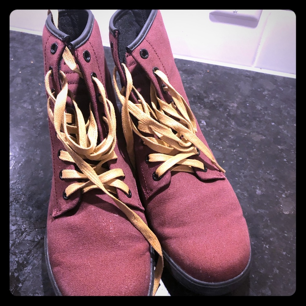 Dr Martens, plum color, size 10